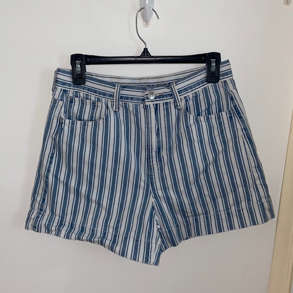 AE STRIPE SHORTS